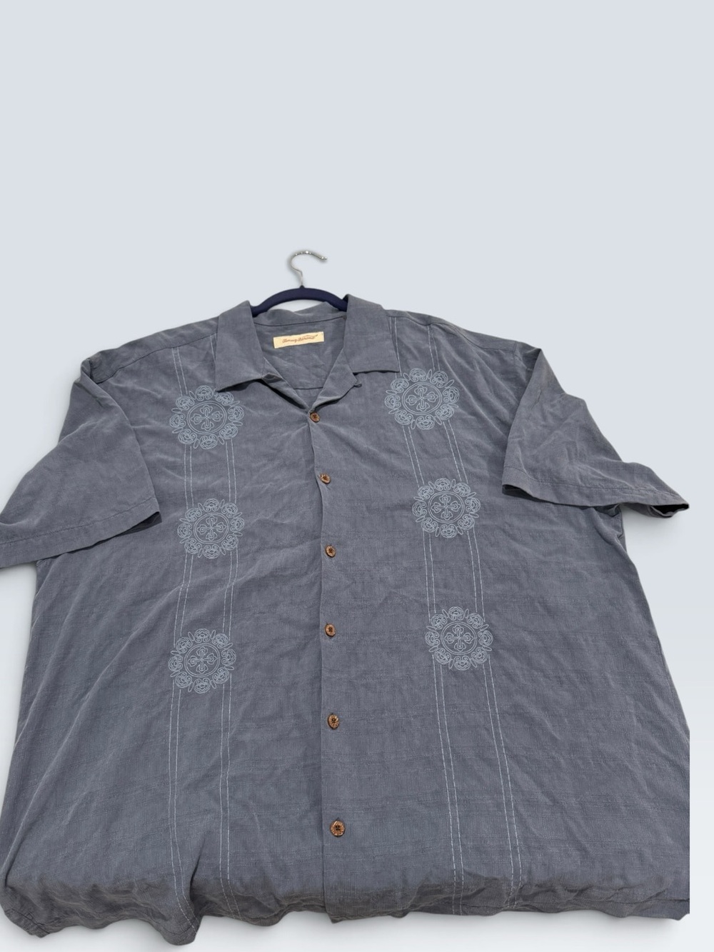 Tommy Bahama Silk Embroidered Camp Shirt XXL Blue Gray Button Front Casual